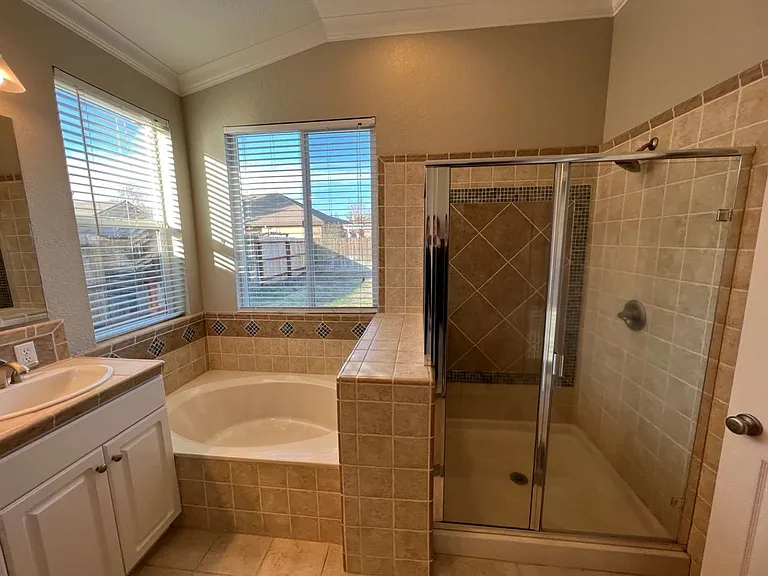 937 Jasmine Hollow Dr — Photo 22