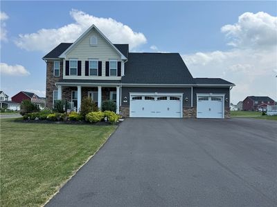 5981 Amber Dr, Farmington, NY, 14425