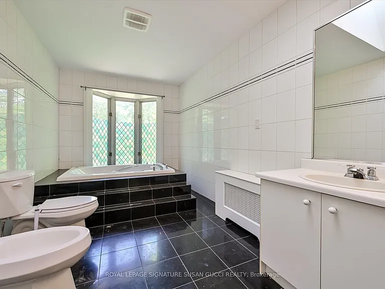 32 Marilyn Cres #MAIN — Photo 26