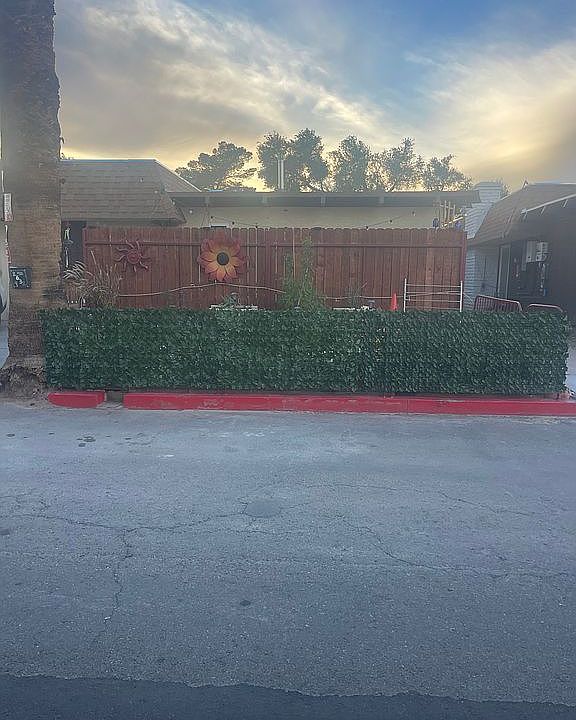 1st image of 2631 Heritage Dr
