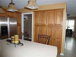 5th image of 2722 Thornwoods Dr