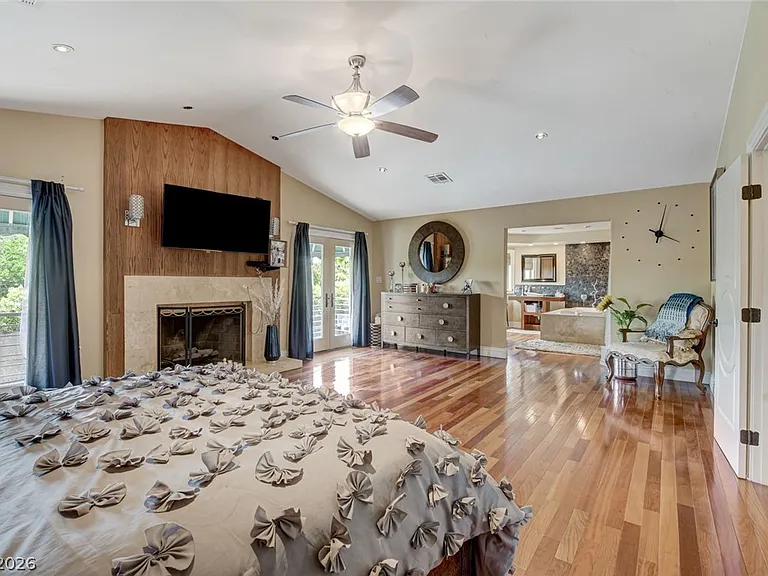 7001 Alamitos Cir — Photo 35