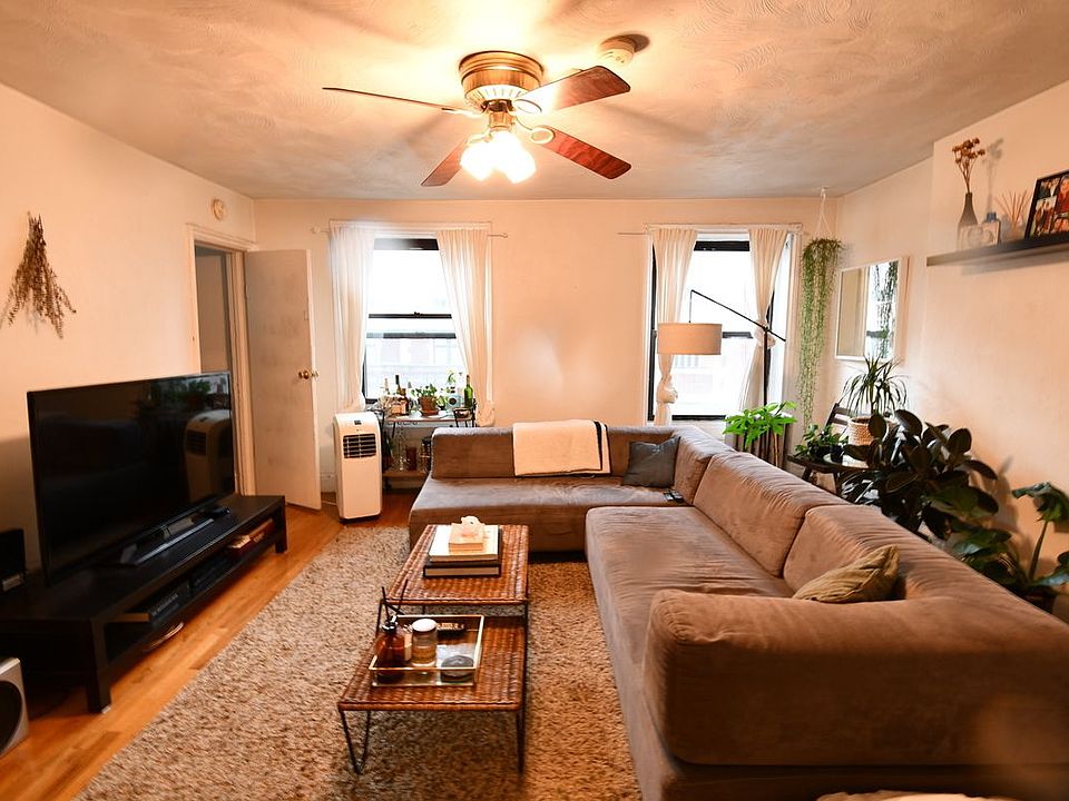 1st image of 333 Warren St APT 4