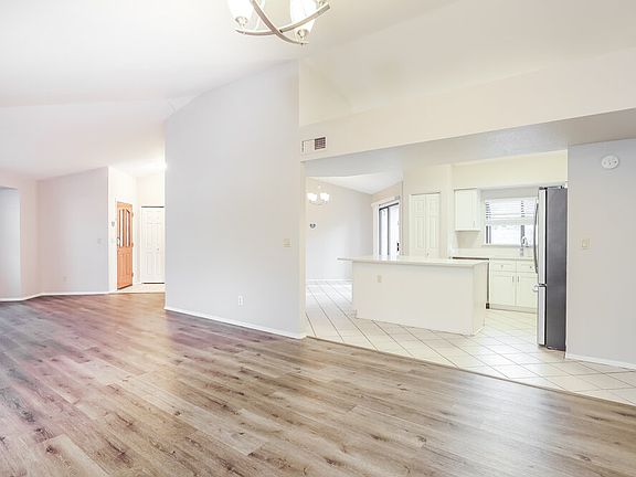 4th image of 7579 W Wikieup Ln