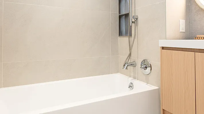 Bathroom, photo 2