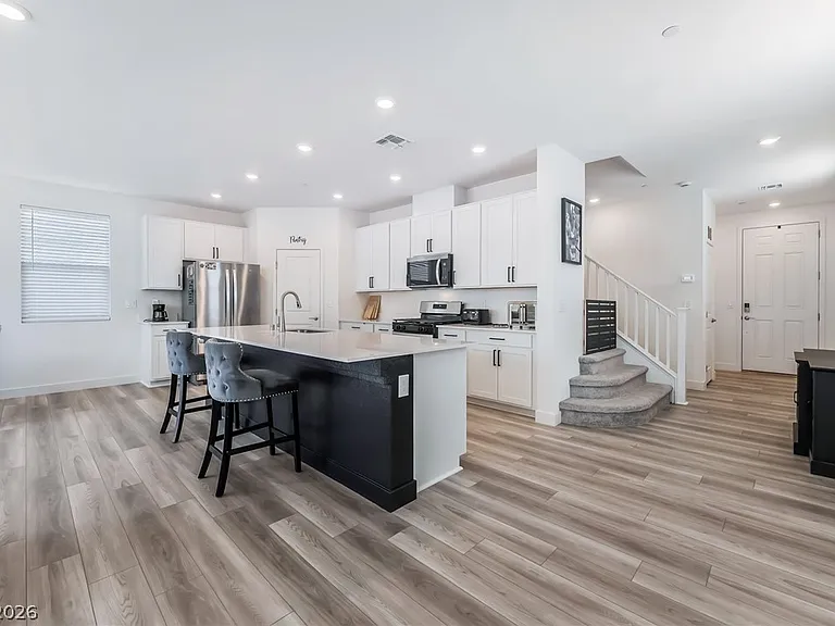 670 Tranquil Bay Ct — Photo 7