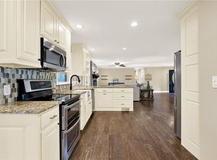 4353 White Oak Dr, Sugar Hill, GA 30518