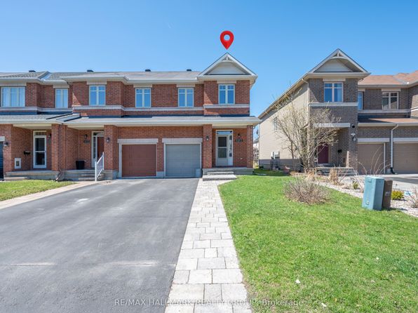 1431 Comfrey Cres, Ottawa, ON K4A 0L8