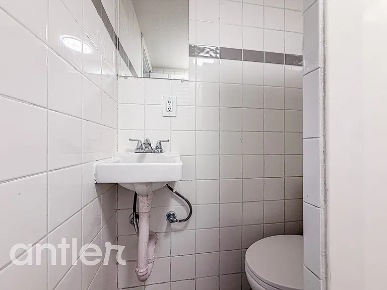 5617 Lexington Ave #A317 — Photo 17