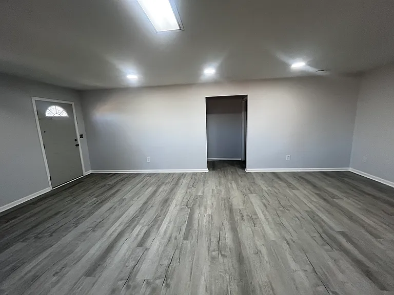 706 Ridge Ave — Photo 12