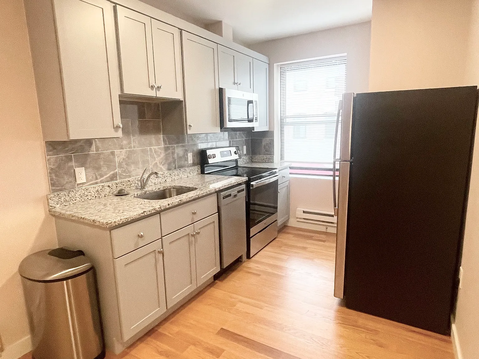 1 bed, $2,550 — Photo 1