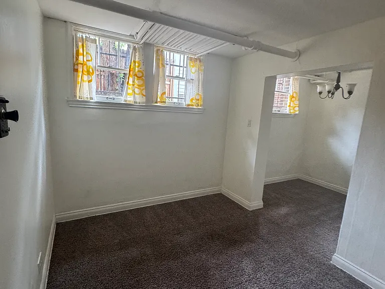 931 N Emerson St #9 — Photo 8