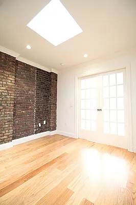 Rented by Bold New York | media 27