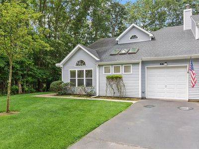 65 Lakeview Dr, Manorville, NY, 11949