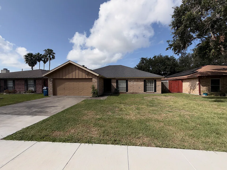 5217 Tartan Dr