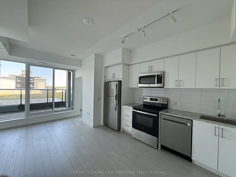 4010 Eglinton Ave W #920 — Photo 4