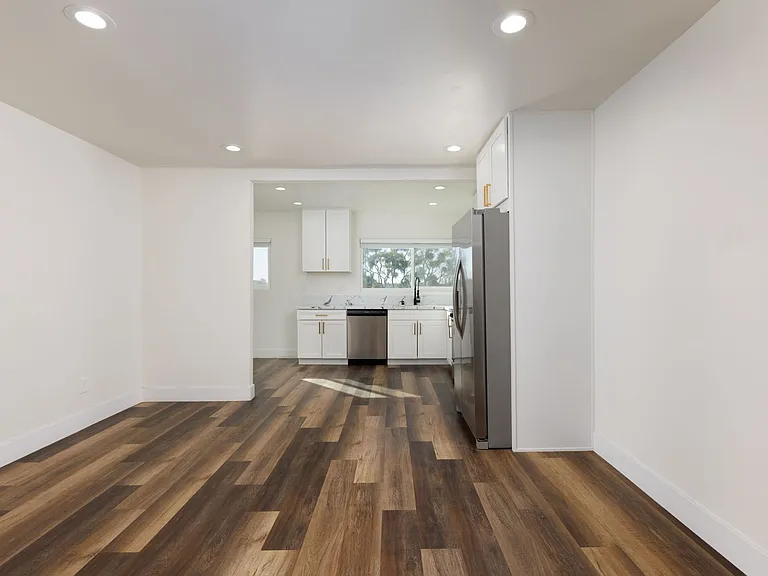 6283 Lorca Dr — Photo 8