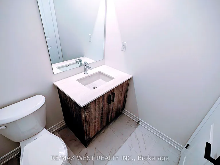 91 Inverary Cres — Photo 18