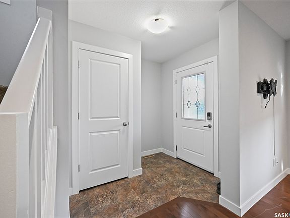 4th image of 5234 Campling Avenue
