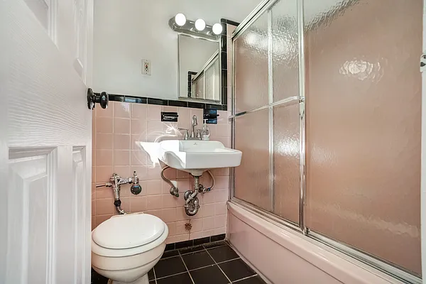 Rented by Corcoran | media 11