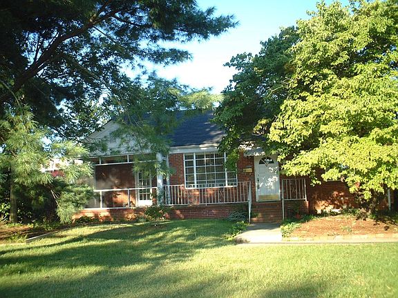 4th image of 1133 Carolina Ave