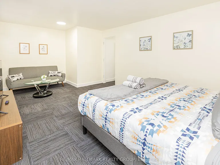 462 Bronson Ave #1 — Photo 15
