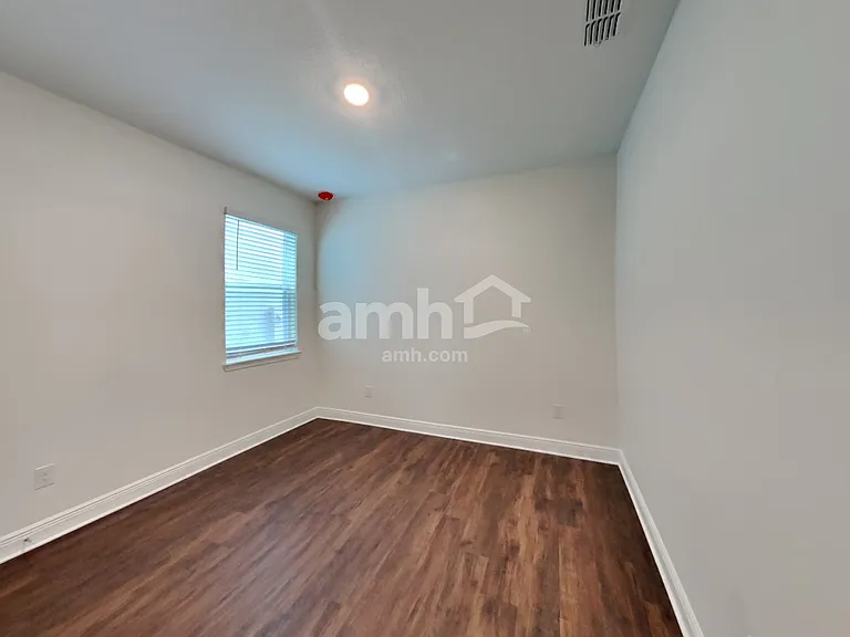 22477 Bellini Cir — Photo 19