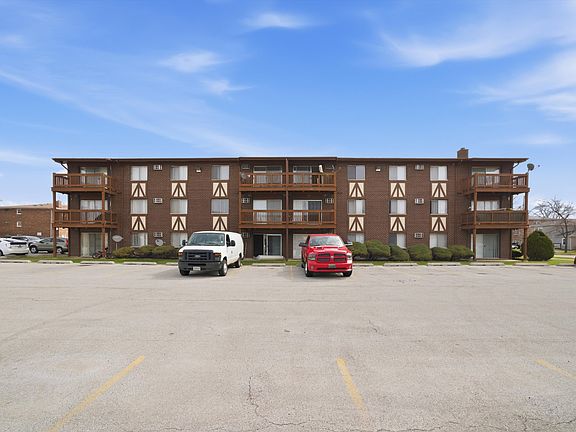 4th image of 7040 100th St #107