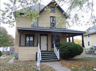 823 10th St, Beloit, WI 53511