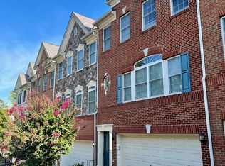 20355 Center Brook Sq, Sterling, VA 20165