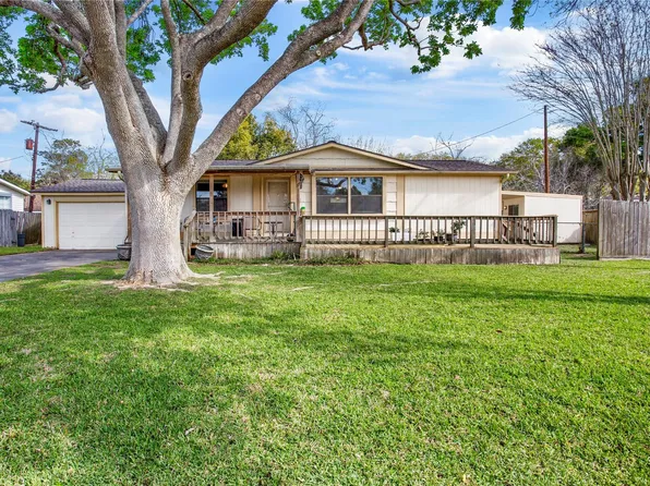 1616 Casa Ct, Alvin, TX 77511