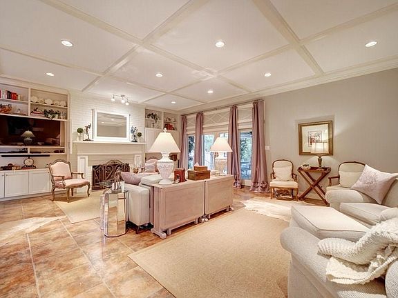 5th image of 3802 Woodbrook Cir