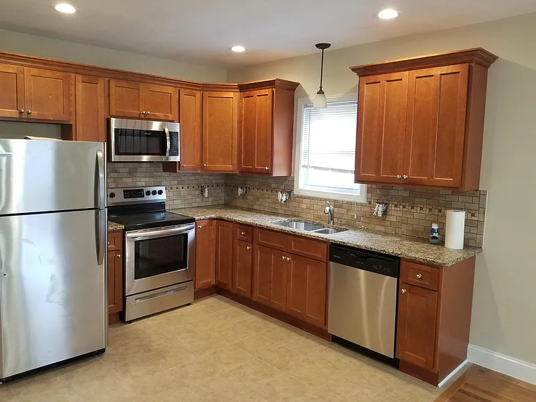 8 Mattson Ave #2ND AND 3RD FLOOR — Photo 13