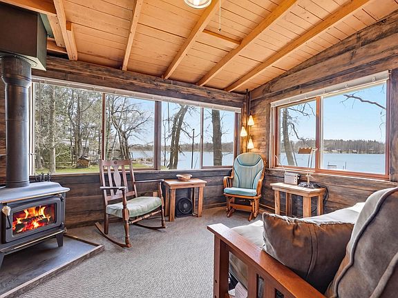 5th image of 10556 Lakeside Dr