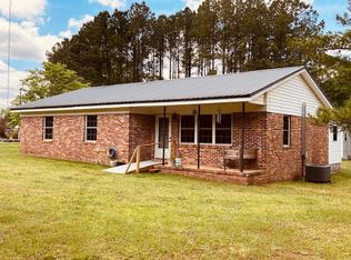 225 N Bailey Ave, Leslie, GA 31764