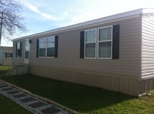 136 Amber Cir, New Holland, PA 17557