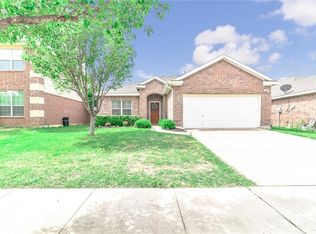 4921 Wild Oats Dr, Fort Worth, TX 76179