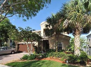 853 SW 167th Ave, Pembroke Pines, FL 33027
