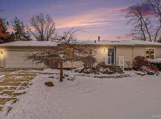 3594 Cordley Lake Rd, Pinckney, MI 48169