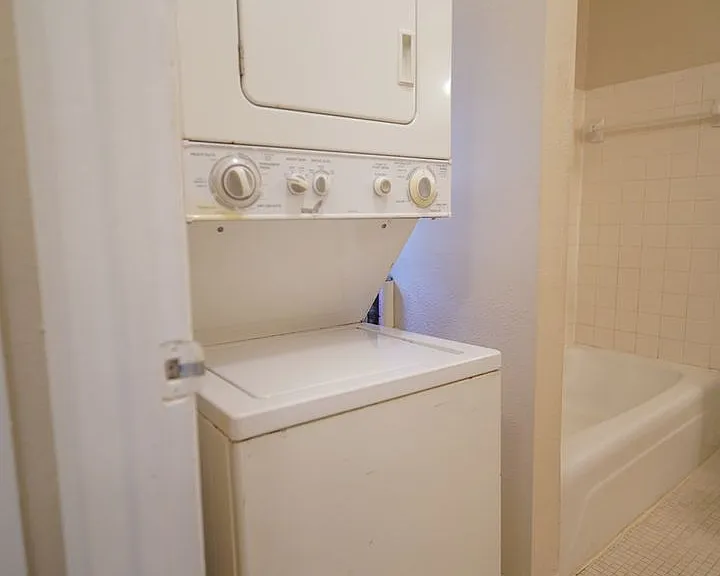 2325 W Pensacola St #223 — Photo 11