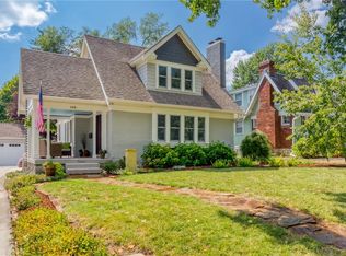 109 E Dartmouth Rd, Kansas City, MO 64113