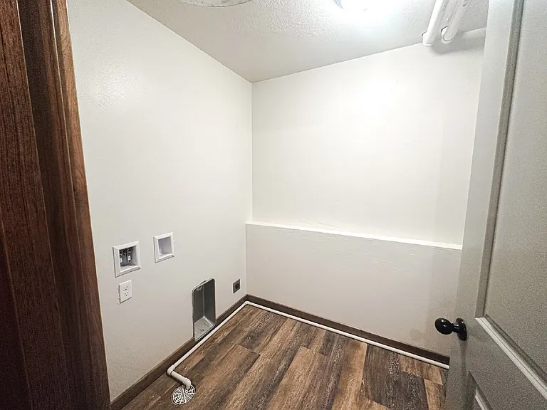 86 Tuke Ln #B — Photo 35
