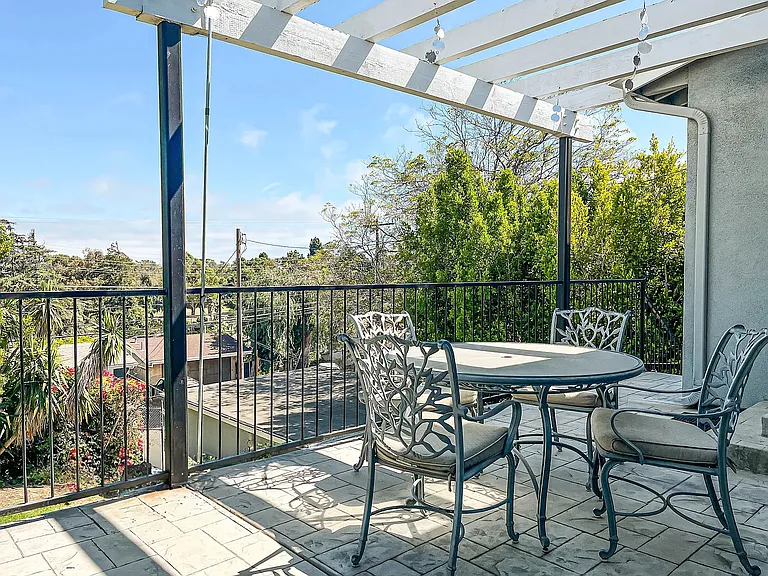 2024 Navy St — Photo 44