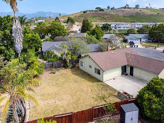 2nd image of 277 Redwood Way