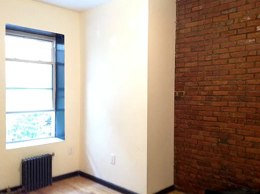 Rented by AD Real Estate Investors | media 23