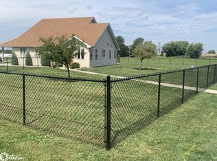 1709 NW Church St, Leon, IA 50144
