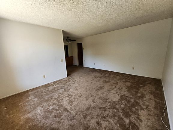 2nd image of 4945 Narragansett Ave APT 4