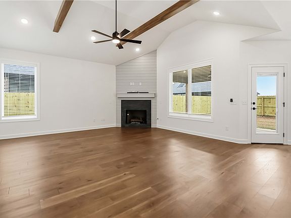 5th image of 1503 Lookout Ln