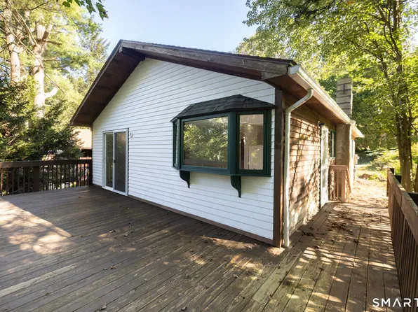31 Chetelat Drive, Ashford, CT 06278