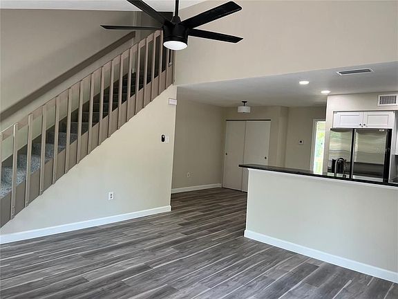 5th image of 307 Avery Ave #C